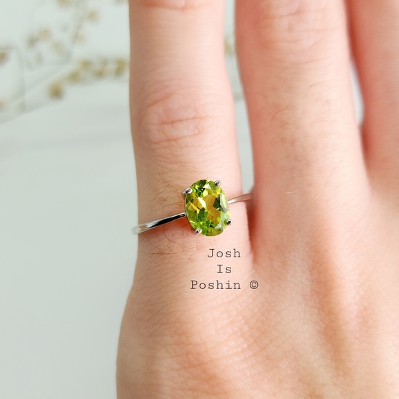 1.45 ct. natural peridot cocktail ring in sterling silver - Picture 7 of 13